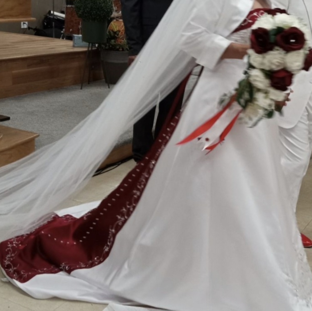 Weding Dress - Picture 4 of 4